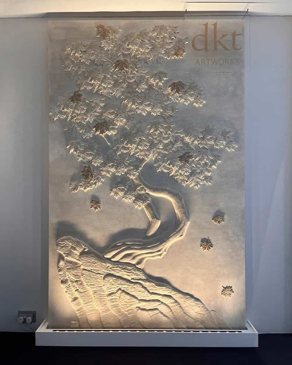 Maple Tree bas-relief with gilded details, by DKT Artworks