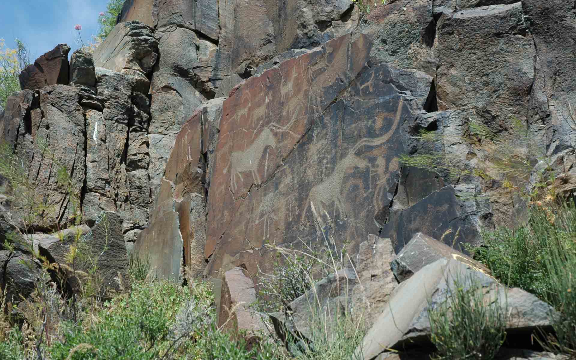 Petroglyphs of the Archaeological Landscape of Tanbaly